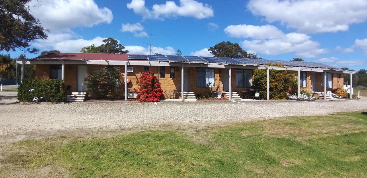 Taree Country Motel Экстерьер фото