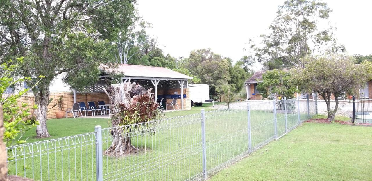 Taree Country Motel Экстерьер фото